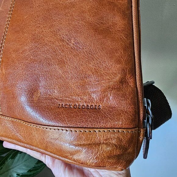 EUC JACK GEORGES VOYAGER GENUINE LEATHER BROWN ADJUSTABLE BACKPACK CROSSBODY main image 8